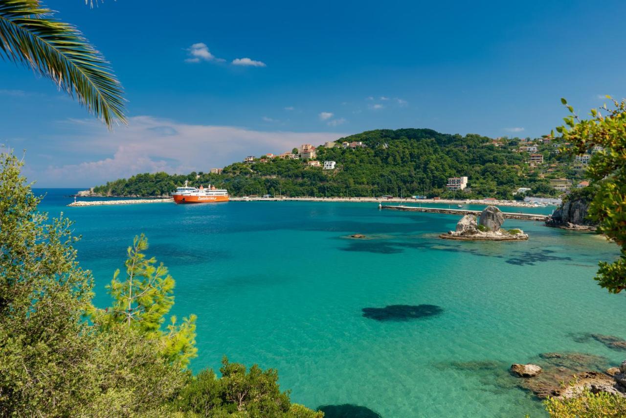 Valsamis Villa Apartments Poros  Extérieur photo