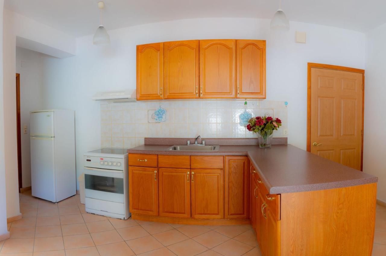 Valsamis Villa Apartments Poros  Extérieur photo
